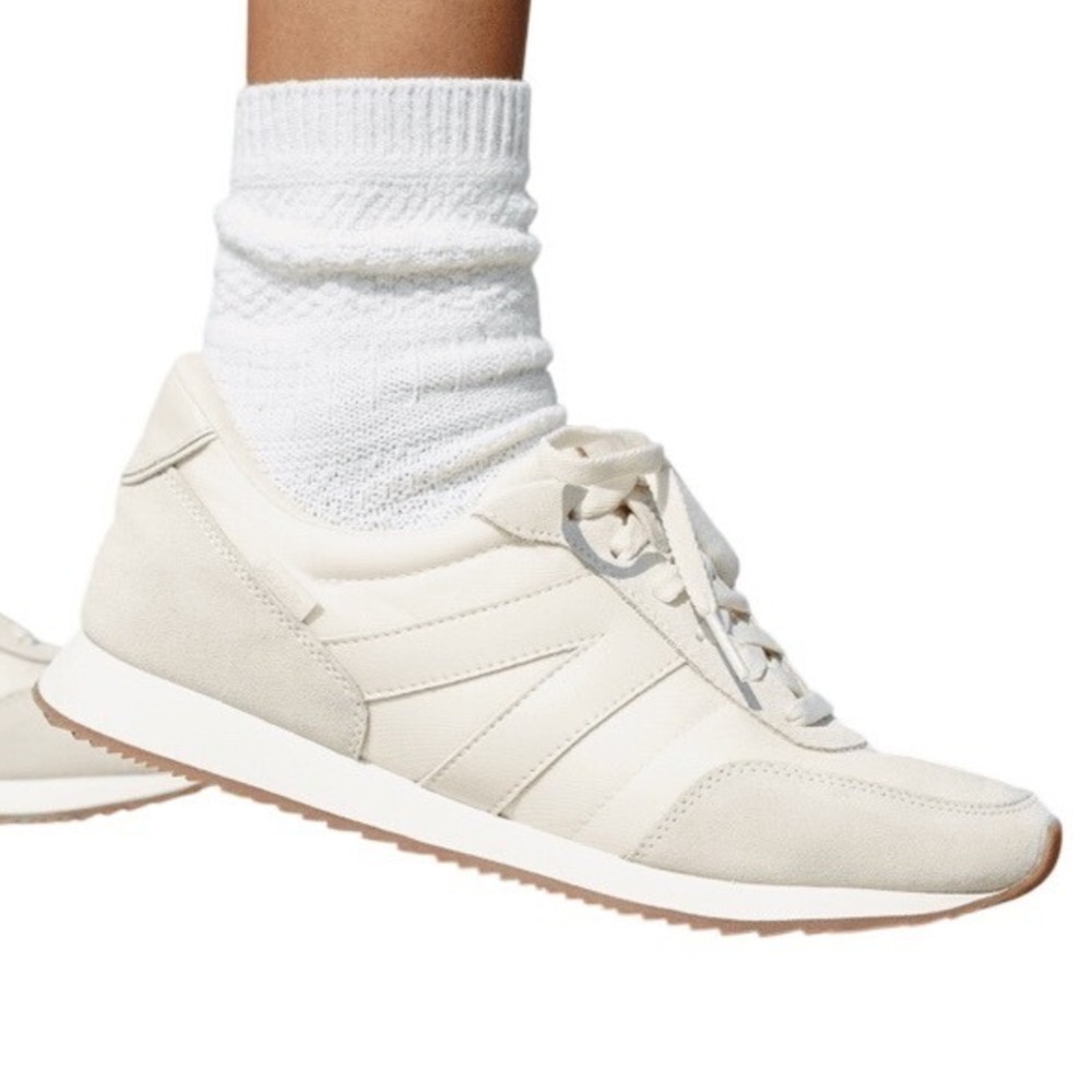 Kizik Womens Milan Hands-Free Sneakers Bone Size 10.5 DMILBW07-1D‎ Sporty Preppy